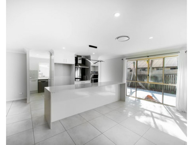 4 ICEFIRE LANE, Coomera Waters QLD 4209