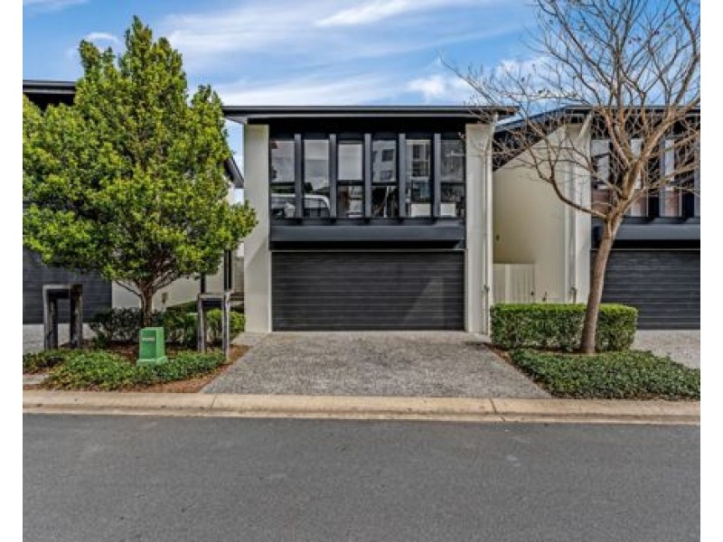 68 Easthill Drive, Robina QLD 4226