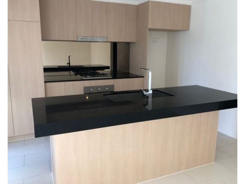 68 Easthill Drive, Robina QLD 4226