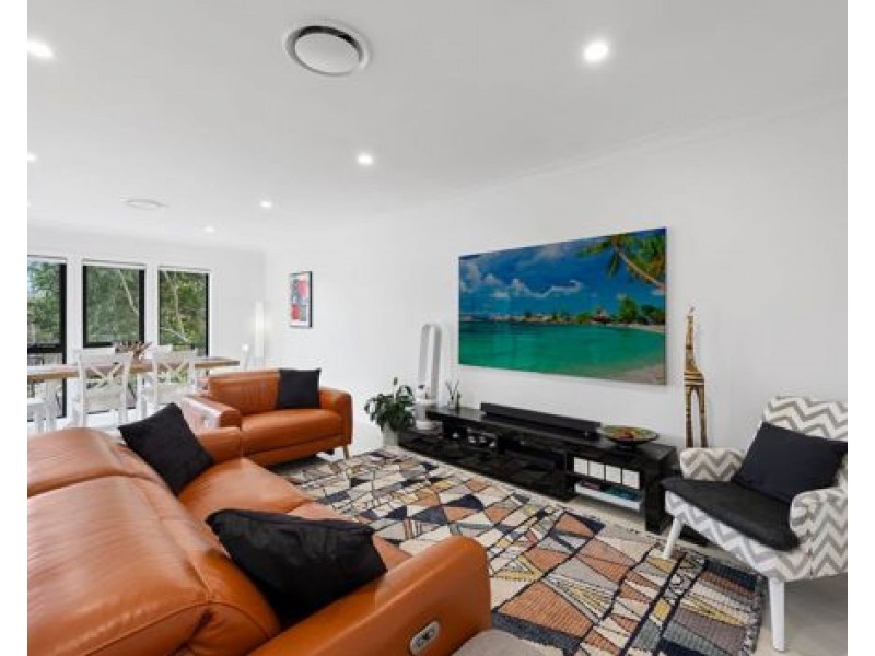 68 Easthill Drive, Robina QLD 4226