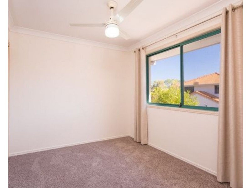 33/21 Regensberg Close, Varsity Lakes QLD 4227