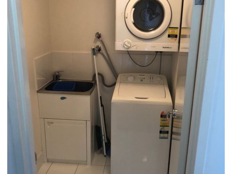 2211 / 3 Main Street, Varsity Lakes QLD 4227