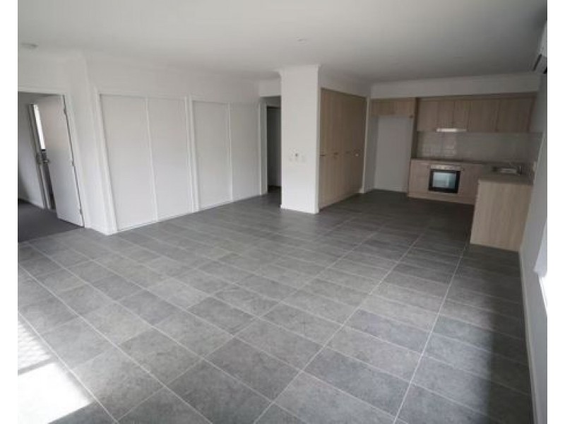 9 Maher Place, Gleneagle QLD 4285