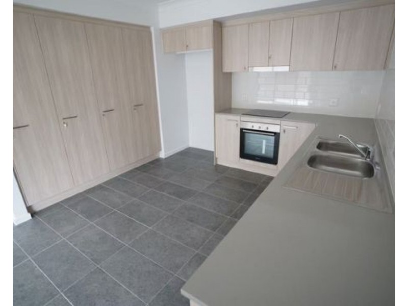 9 Maher Place, Gleneagle QLD 4285