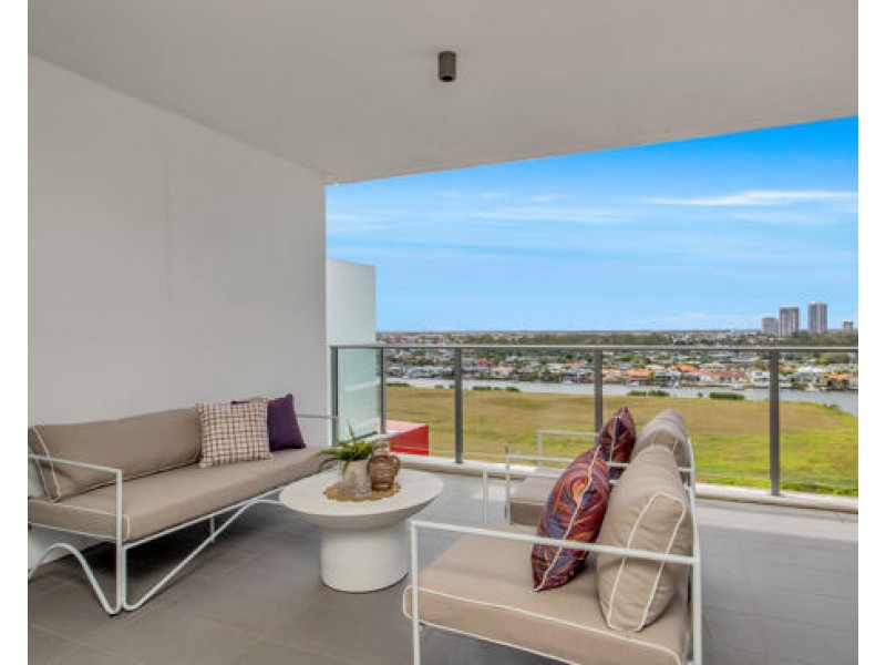 21001/30 East Quay Drive, Biggera Waters QLD 4216