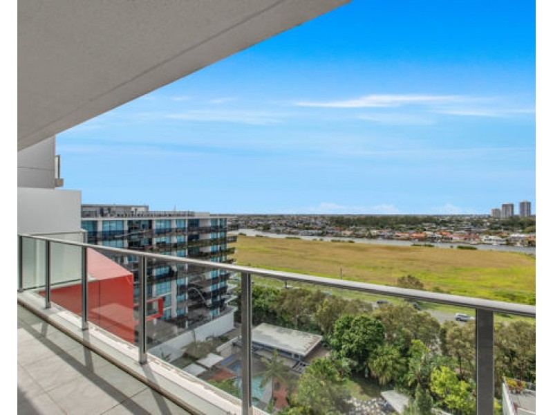 21001/30 East Quay Drive, Biggera Waters QLD 4216