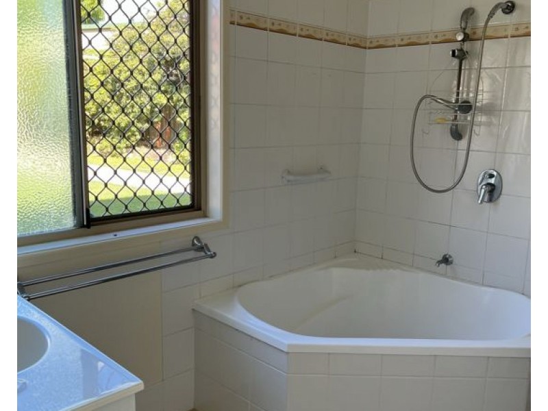 12 13 Thomas Street, Goodna QLD 4300
