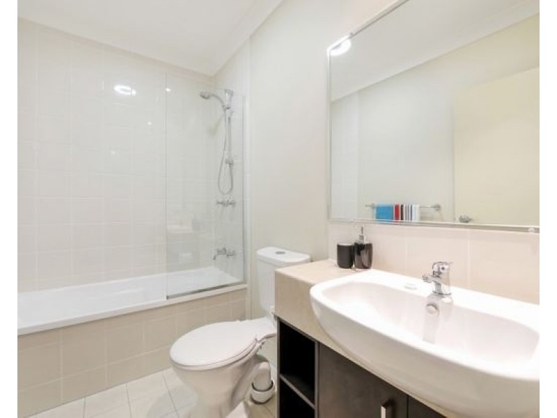 U17 19 Gumtree Crescent, Upper Coomera QLD 4209