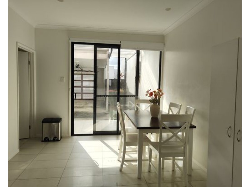 14 REGENT LANE, Hope Island QLD 4212