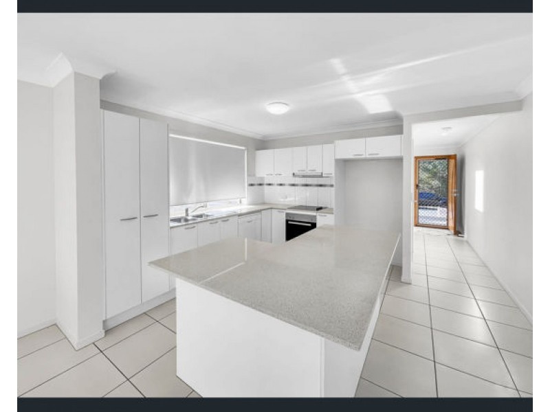 46 Wyndham Circuit, Holmview QLD 4207