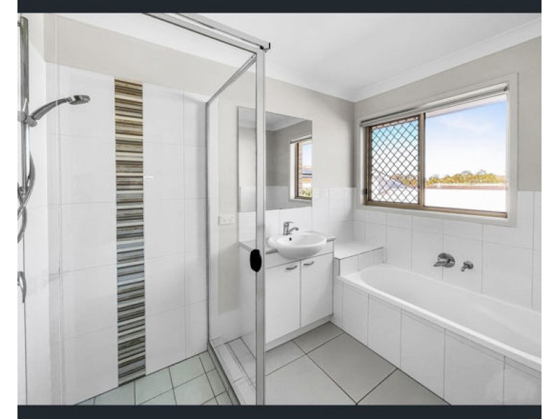 46 Wyndham Circuit, Holmview QLD 4207