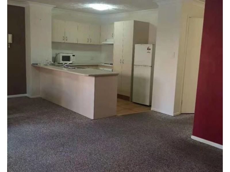 16-26 Waverley Street, Southport QLD 4215