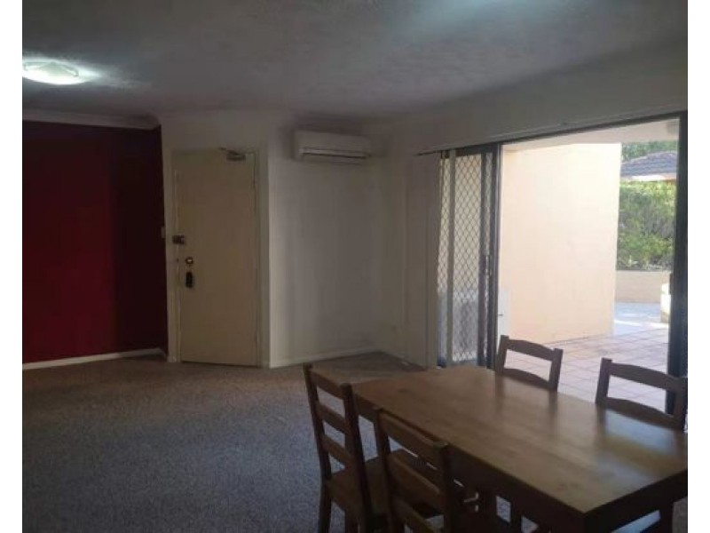 16-26 Waverley Street, Southport QLD 4215