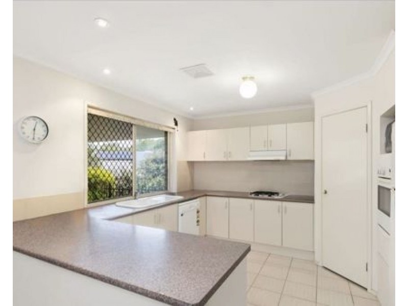 75 McConnell Crescent, Brookfield QLD 4069