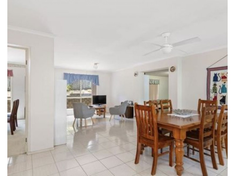75 McConnell Crescent, Brookfield QLD 4069