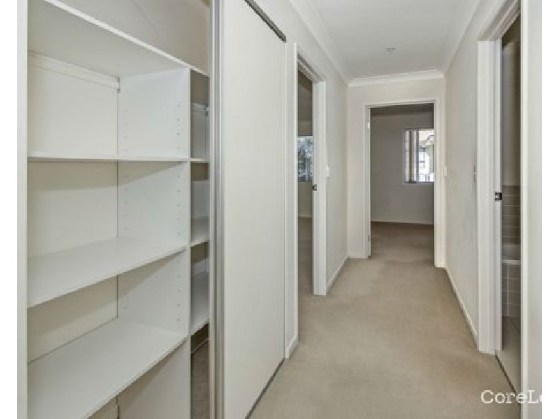 33/1 Belongil Street, Pacific Pines QLD 4211