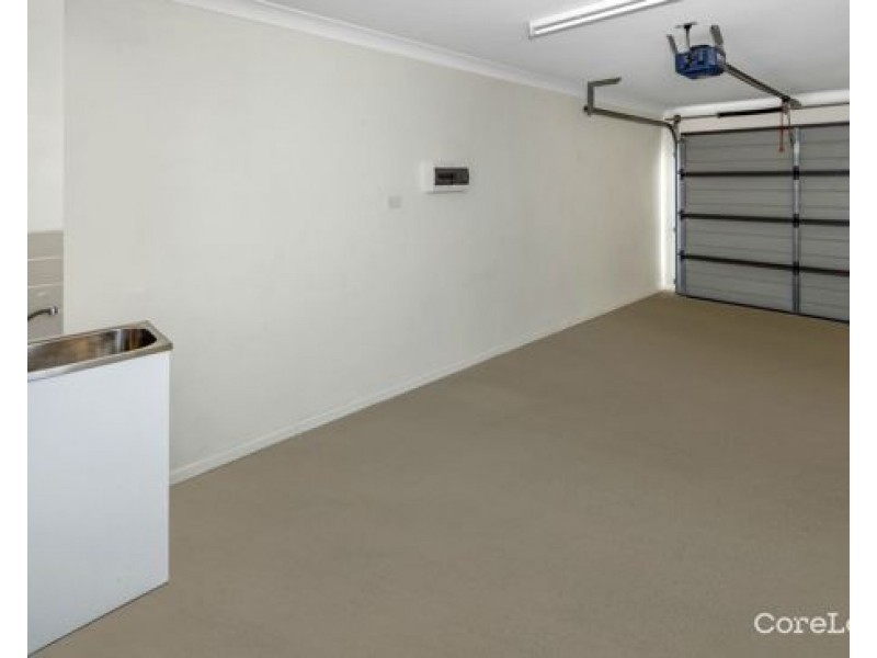 33/1 Belongil Street, Pacific Pines QLD 4211