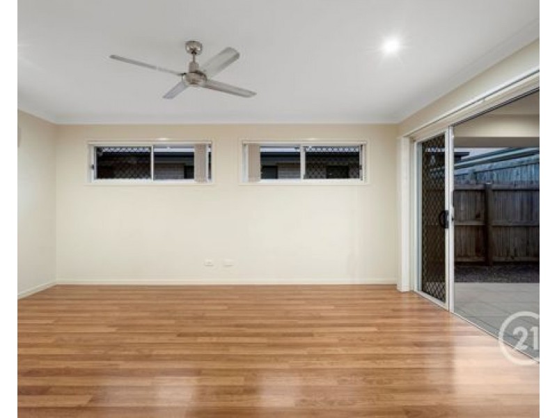 107 SUMMERVIEW AVENUE, Yarrabilba QLD 4207