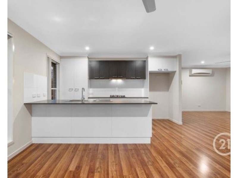 107 SUMMERVIEW AVENUE, Yarrabilba QLD 4207