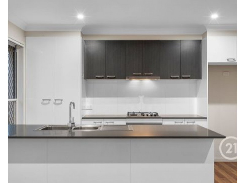107 SUMMERVIEW AVENUE, Yarrabilba QLD 4207