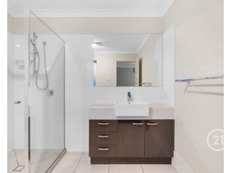 107 SUMMERVIEW AVENUE, Yarrabilba QLD 4207