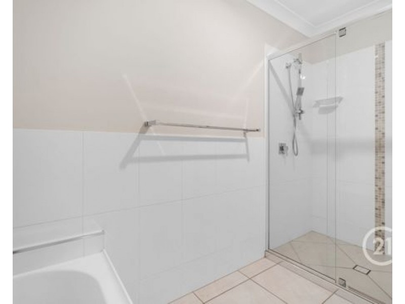 107 SUMMERVIEW AVENUE, Yarrabilba QLD 4207