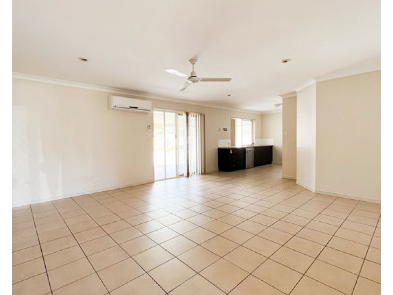 4 IDALIA LANE, Waterford QLD 4133