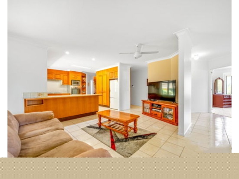 110 Rosia Road, Park Ridge QLD 4125