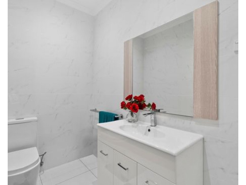 120 Falkland Street, Pallara QLD 4110