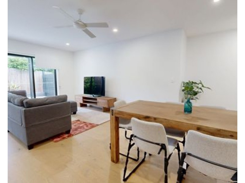 85/7 Lawrence Lyons Pl, Kenmore QLD 4069