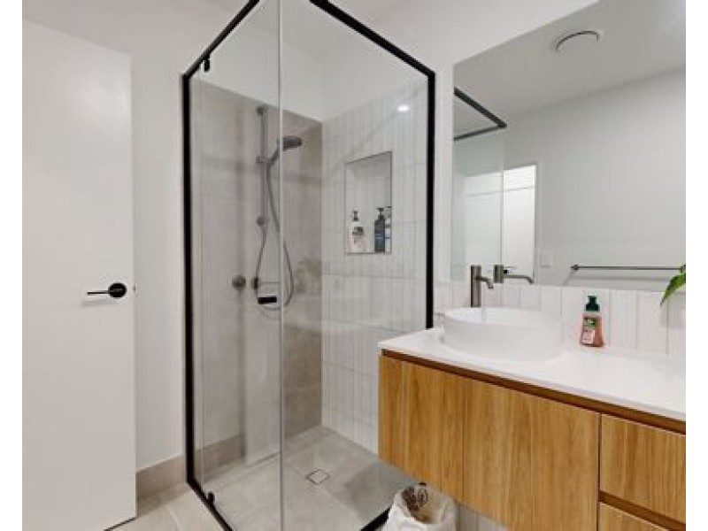 85/7 Lawrence Lyons Pl, Kenmore QLD 4069