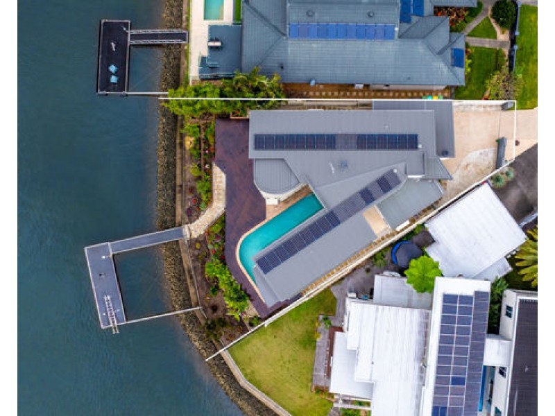 25 Ferrymans Court, Helensvale QLD 4212