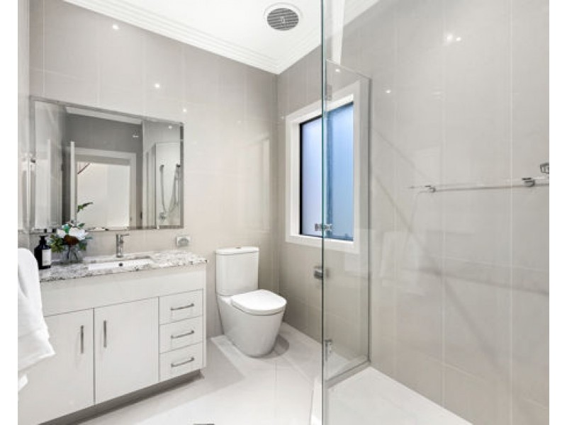 25 Ferrymans Court, Helensvale QLD 4212