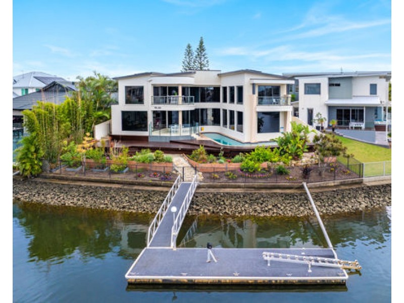 25 Ferrymans Court, Helensvale QLD 4212