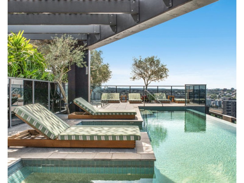 1608/4 Edmondstone St, South Brisbane QLD 4101