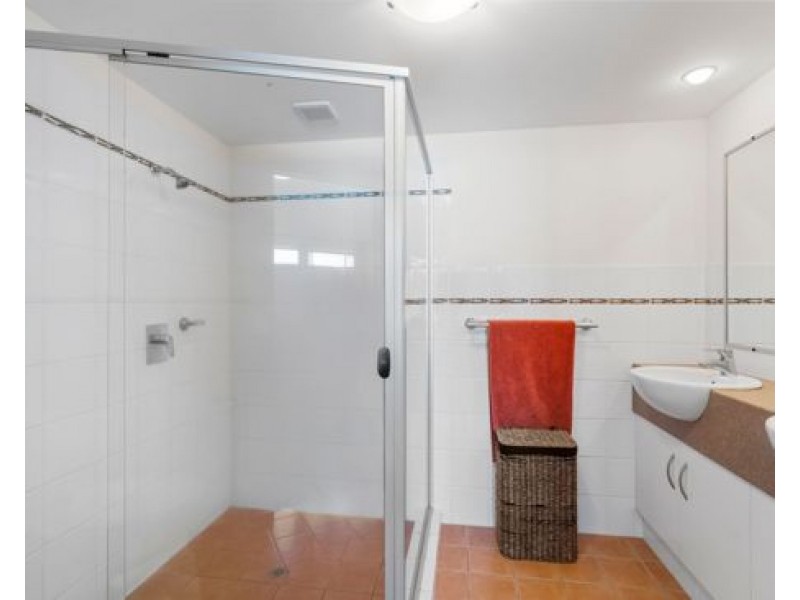 118 /137 Laver Drive, Robina QLD 4226