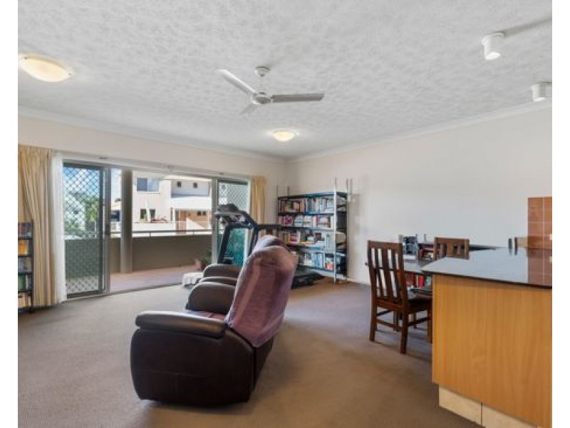 118 /137 Laver Drive, Robina QLD 4226