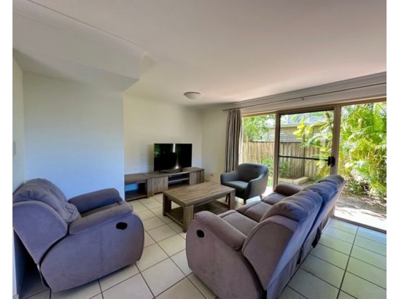 26 Marble Arch Place, Arundel QLD 4214