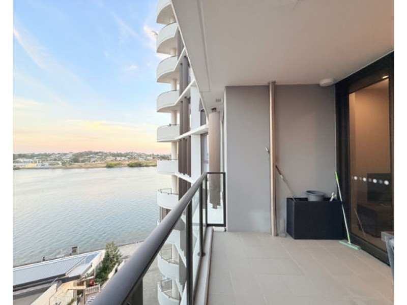 20602/37D Harbour Road, Hamilton QLD 4007