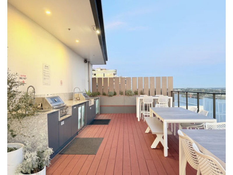 20602/37D Harbour Road, Hamilton QLD 4007