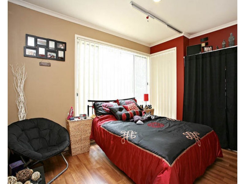 8 Lochano Cl, Parkinson QLD 4115