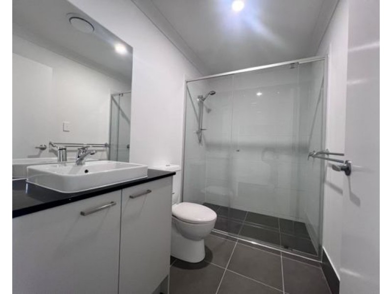 27A Pleasant St, Morayfield QLD 4506