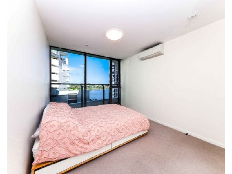 37B Harbour Road, Hamilton QLD 4007