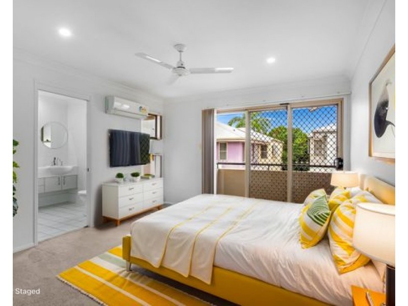 4/32-34 Margaret Street, Southport QLD 4215