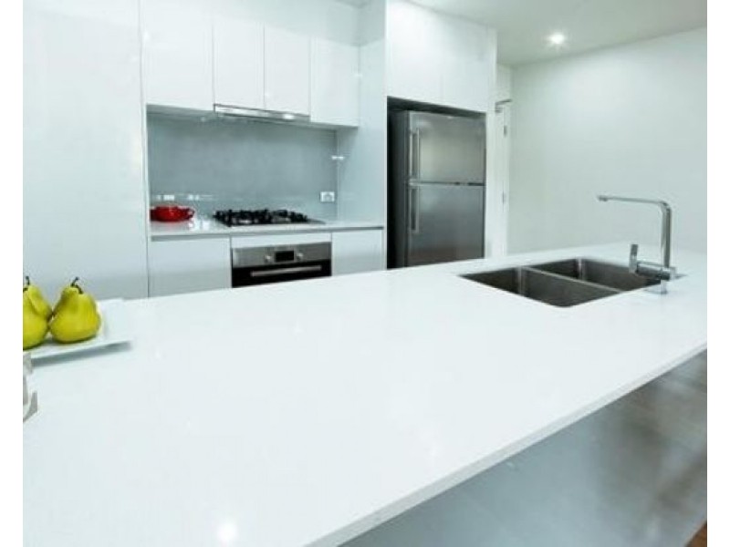 2 Laurence St, St Lucia QLD 4067