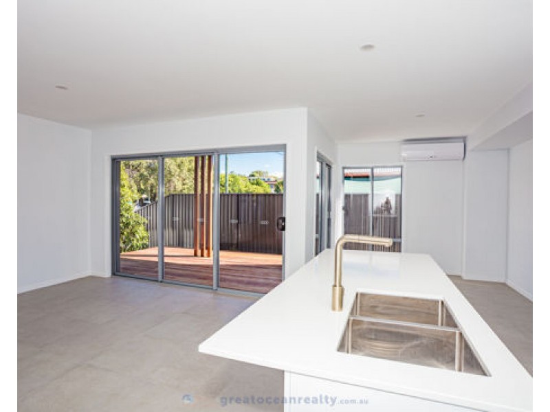 1/41 Imperial Parade, Labrador QLD 4215