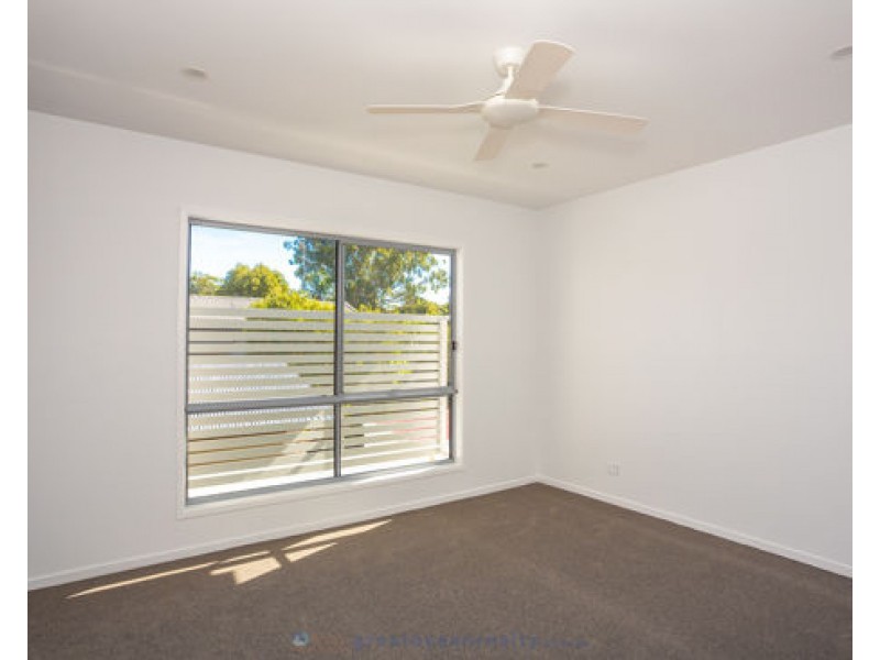 1/41 Imperial Parade, Labrador QLD 4215