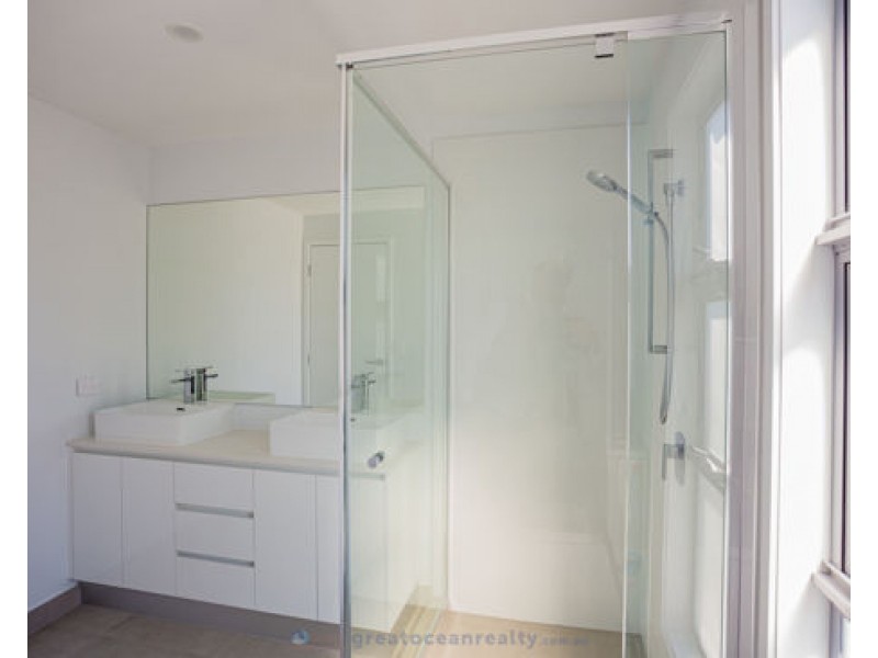 1/41 Imperial Parade, Labrador QLD 4215