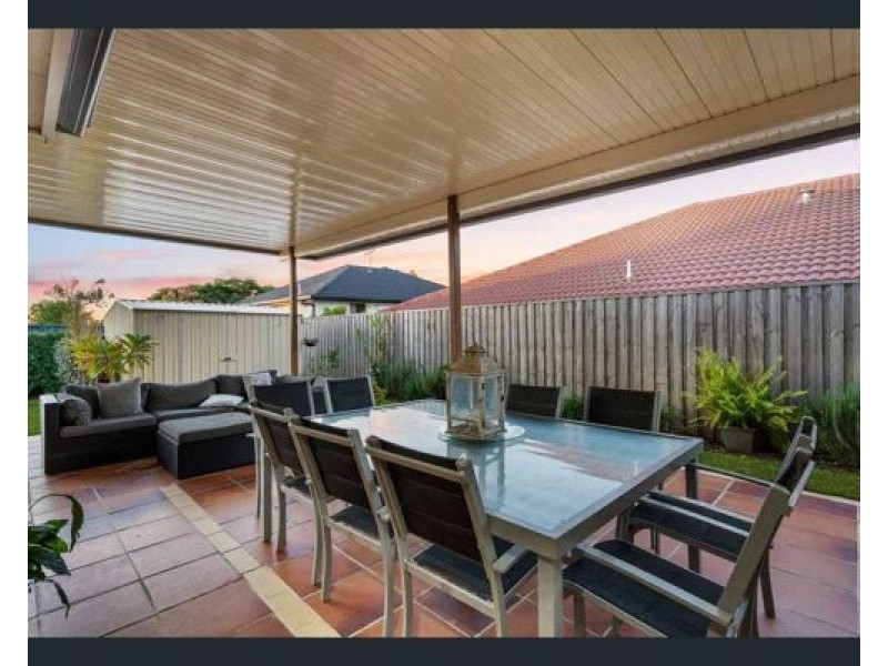 19 Highlands Terrace, Springfield Lakes QLD 4300