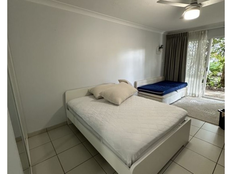 Unit4a/12 Coolgardie Street, Elanora QLD 4221